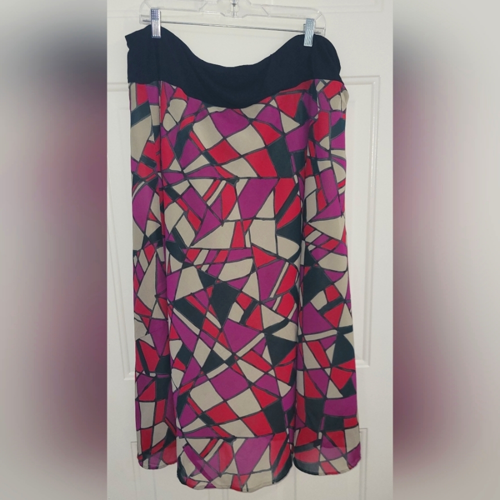 Long pink Geometric skirt, women's plus size,  size 4X or 26/28